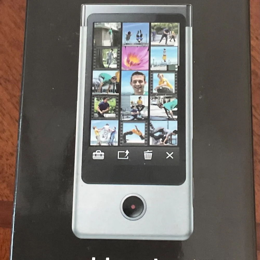 Sony Bloggie Touch 4GB MHS-TS10 Records 2 Hours black mobile HD snap Camera